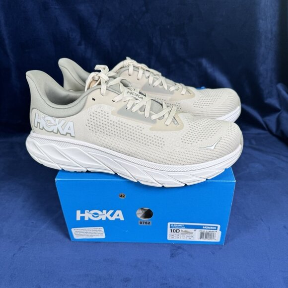 NIB Men's Size 10 - Hoka One One Arahi 7 Oat Milk Barley 0752